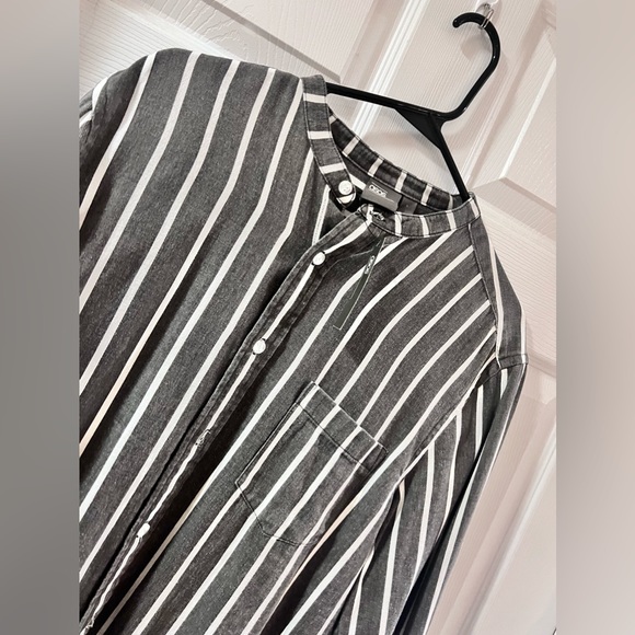 ASOS Pinstripe Grey button up shirt L - Picture 2 of 5